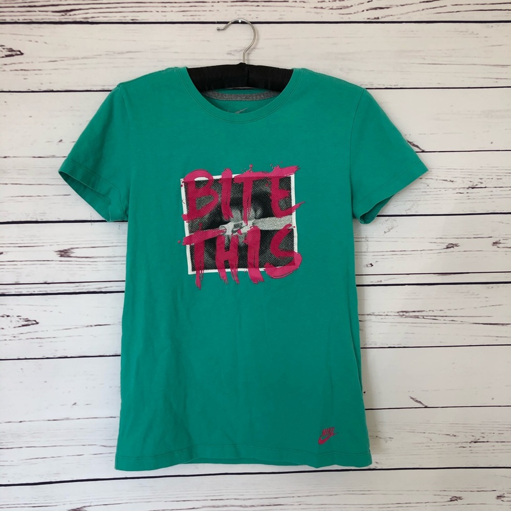 Vintage style Nike Bite this top